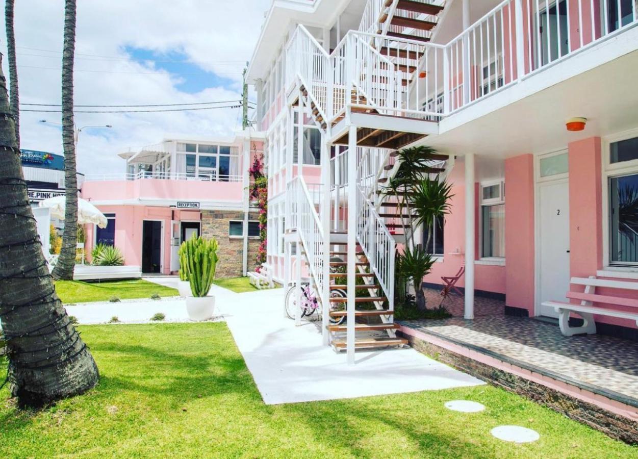 The Pink Hotel Coolangatta Gold Coast Exterior foto