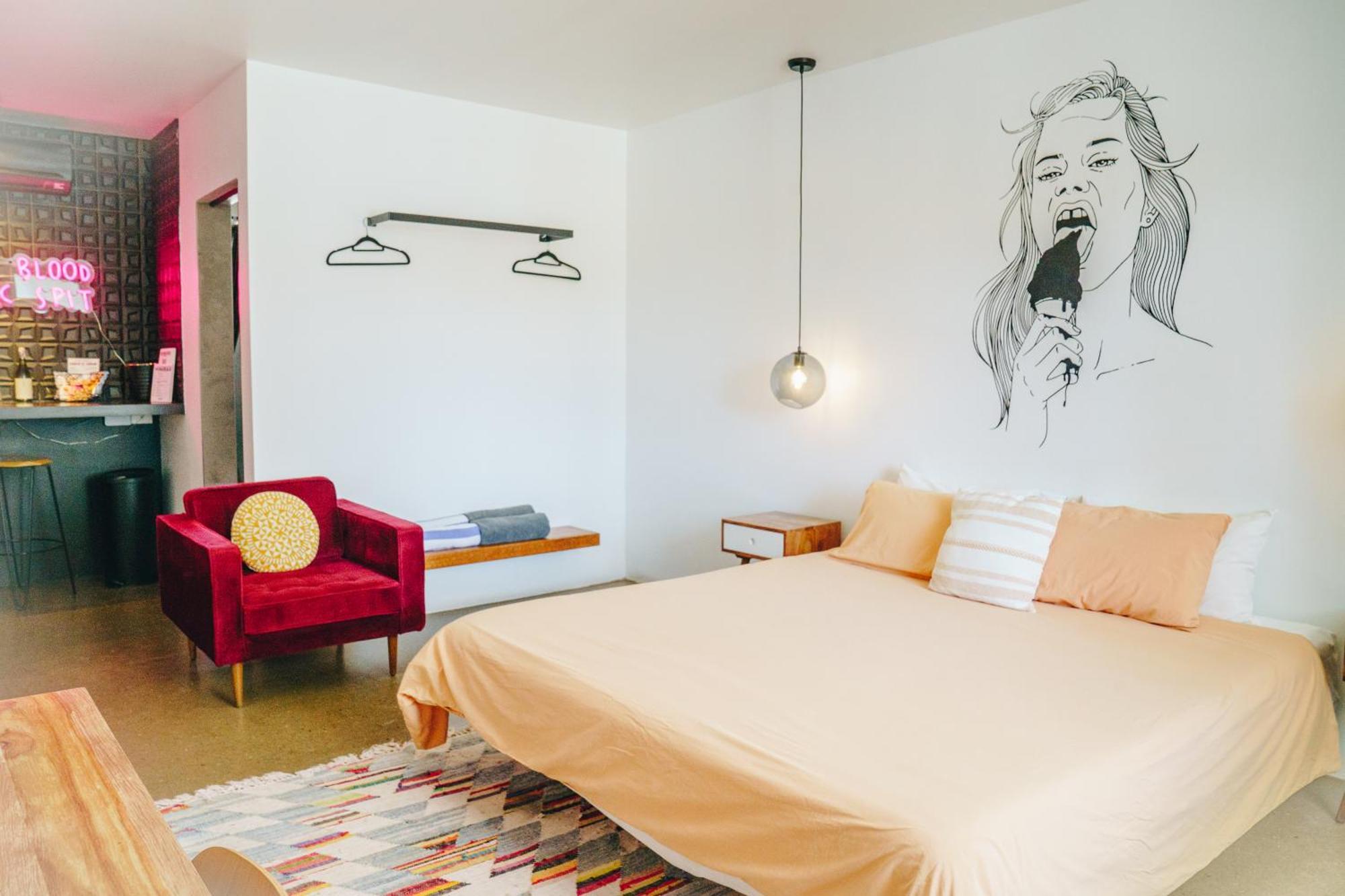 The Pink Hotel Coolangatta Gold Coast Exterior foto
